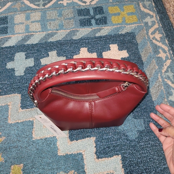 Burgundy handbag with silver hardware and chain - Picture 3 of 7